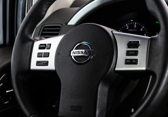 Подержанный автомобиль Nissan Pathfinder 2010 года (11 фото)