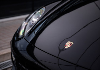 Подержанный автомобиль Porsche Cayenne 2014 года (10 фото)