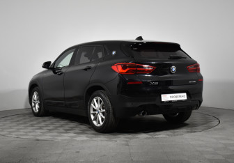 Подержанный автомобиль BMW X2 2019 года (7 фото)