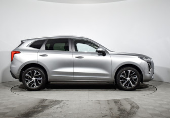 Подержанный автомобиль Haval Jolion 2022 года (4 фото)