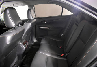 Подержанный автомобиль Toyota Camry Sedan 2017 года (8 фото)