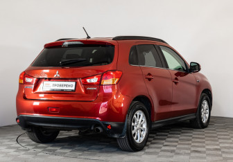 Подержанный автомобиль Mitsubishi ASX 2013 года (5 фото)