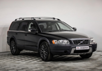 Подержанный автомобиль Volvo XC70 2006 года (3 фото)