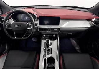 Подержанный автомобиль Geely Coolray 2021 года (15 фото)
