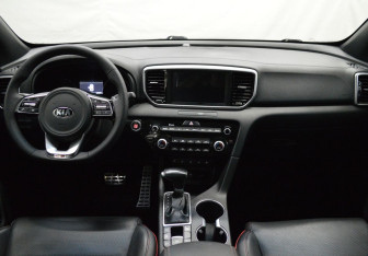 Подержанный автомобиль Kia Sportage 2021 года (13 фото)