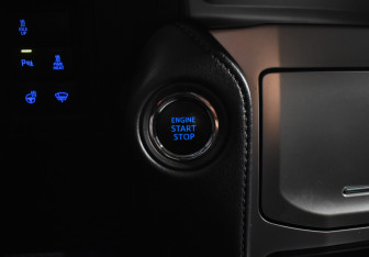 Подержанный автомобиль Toyota Land Cruiser Prado 2021 года (18 фото)