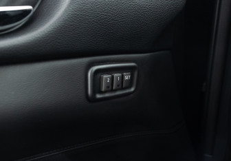 Подержанный автомобиль Nissan Teana 2006 года (18 фото)