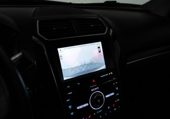 Подержанный автомобиль Ford Explorer 2018 года (15 фото)