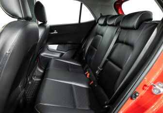 Подержанный автомобиль Kia Picanto 2022 года (10 фото)