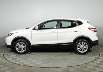 Подержанный автомобиль Nissan Qashqai 2018 года (8 фото)