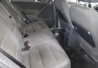 Подержанный автомобиль Volkswagen Tiguan 2013 года (13 фото)
