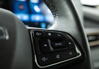 Подержанный автомобиль Exeed LX 2022 года (26 фото)