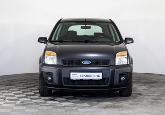 Подержанный автомобиль Ford Fusion 2007 года (2 фото)