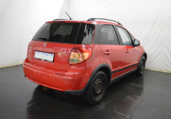 Подержанный автомобиль Suzuki SX4 Hatchback 2008 года (5 фото)