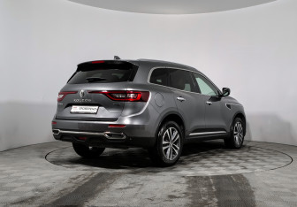 Подержанный автомобиль Renault Koleos 2017 года (5 фото)