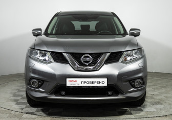 Подержанный автомобиль Nissan X-Trail 2017 года (2 фото)