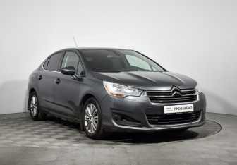 Подержанный автомобиль Citroen C4 Sedan 2013 года (3 фото)