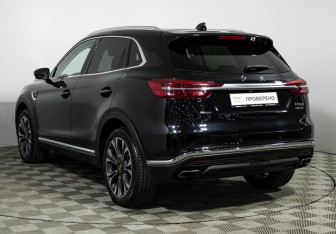 Подержанный автомобиль Hongqi HS5 2021 года (7 фото)