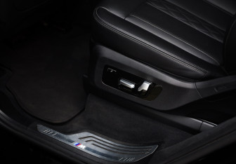 Подержанный автомобиль BMW X7 2019 года (31 фото)