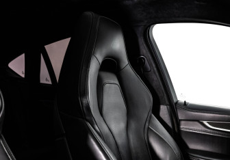 Подержанный автомобиль BMW X6 M 2017 года (25 фото)