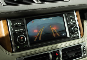 Подержанный автомобиль Land Rover Range Rover 2010 года (16 фото)