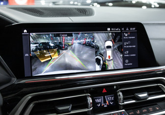 Подержанный автомобиль BMW X7 2020 года (30 фото)