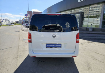Подержанный автомобиль Mercedes-Benz Vito 2016 года (5 фото)