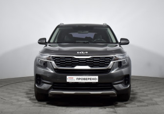 Подержанный автомобиль Kia Seltos 2022 года (2 фото)