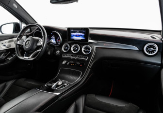 Подержанный автомобиль Mercedes-Benz GLC AMG 2016 года (15 фото)