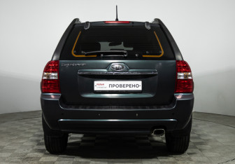 Подержанный автомобиль Kia Sportage 2008 года (6 фото)