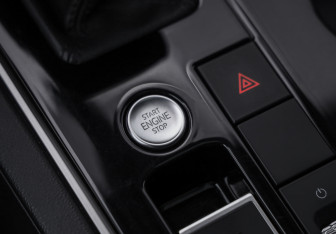 Подержанный автомобиль Volkswagen Touareg 2021 года (23 фото)