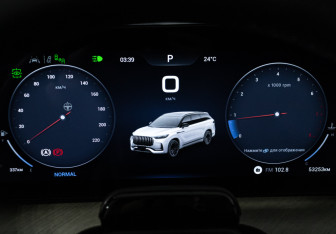 Подержанный автомобиль Jaecoo J8 2024 года (12 фото)