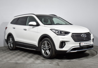 Подержанный автомобиль Hyundai Santa Fe 2018 года (3 фото)
