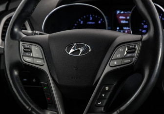 Подержанный автомобиль Hyundai Santa Fe 2018 года (12 фото)