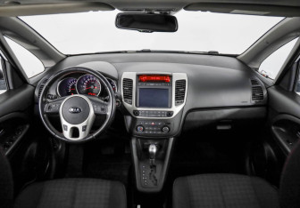 Подержанный автомобиль Kia Venga 2015 года (10 фото)