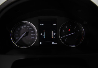 Подержанный автомобиль Land Rover Freelander 2014 года (13 фото)