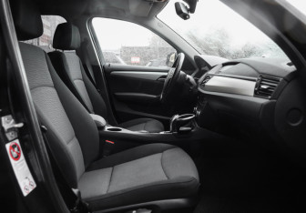 Подержанный автомобиль BMW X1 2013 года (21 фото)