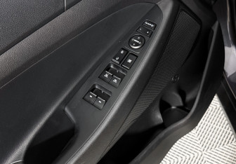 Подержанный автомобиль Hyundai Tucson 2018 года (10 фото)