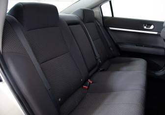 Подержанный автомобиль Mitsubishi Galant Sedan 2007 года (12 фото)