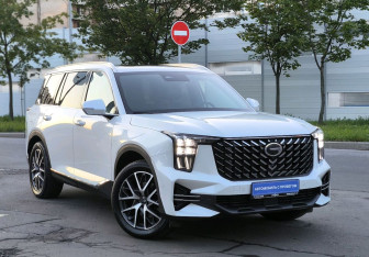 Подержанный автомобиль GAC GS8 2023 года (11 фото)