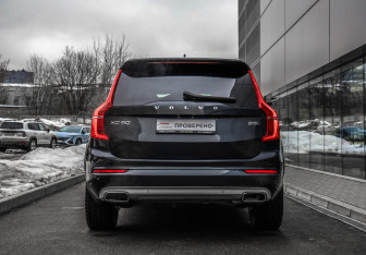 Подержанный автомобиль Volvo XC90 2019 года (6 фото)