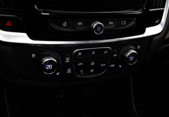 Подержанный автомобиль Chevrolet Traverse 2018 года (16 фото)