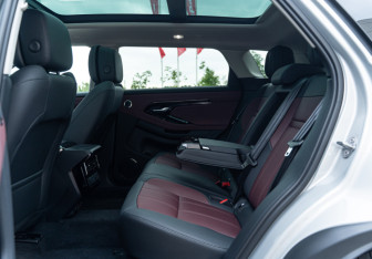 Новый Land Rover Range Rover Evoque 2025 (9 фото)