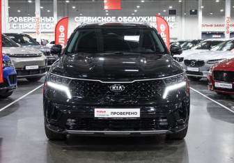 Подержанный автомобиль Kia Sorento 2021 года (3 фото)
