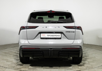 Подержанный автомобиль Jetour Dashing 2023 года (6 фото)