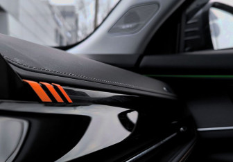 Подержанный автомобиль Changan UNI-K 2024 года (48 фото)