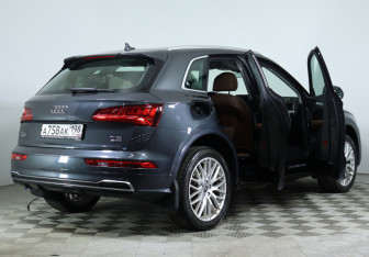 Подержанный автомобиль Audi Q5 2017 года (6 фото)