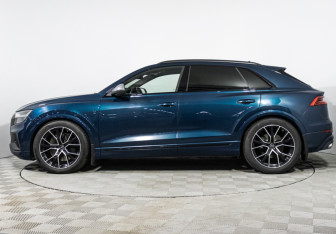 Подержанный автомобиль Audi SQ8 2021 года (8 фото)