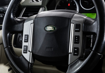 Подержанный автомобиль Land Rover Range Rover Sport 2007 года (11 фото)