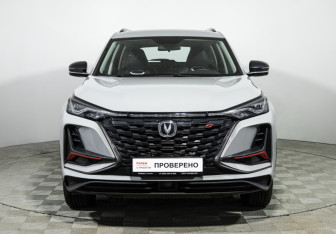 Подержанный автомобиль Changan CS75PLUS 2023 года (2 фото)